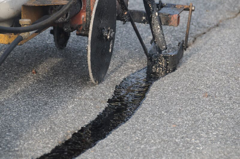 Asphalt crack filling and repair service
